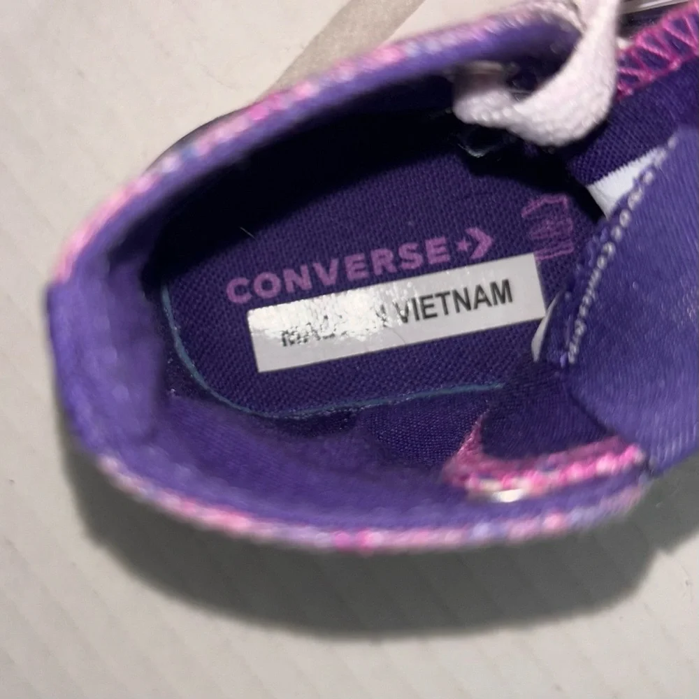 Converse Toddlers DC Superhero Supergirl Girls High Top Chuck Taylors Kid size 3